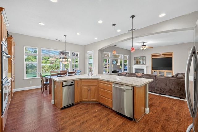 5132 Thalia Dr, El Dorado Hills, CA 95762