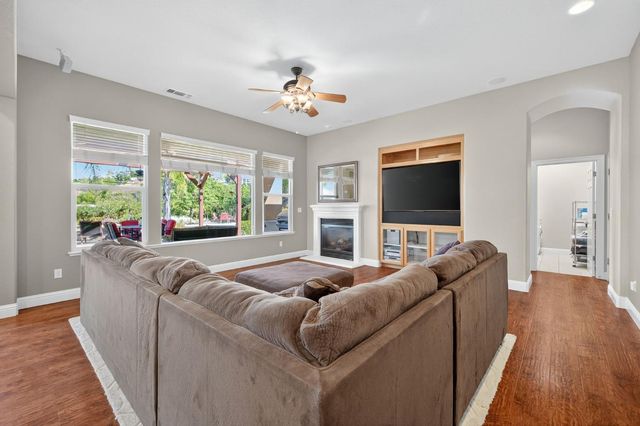 5132 Thalia Dr, El Dorado Hills, CA 95762