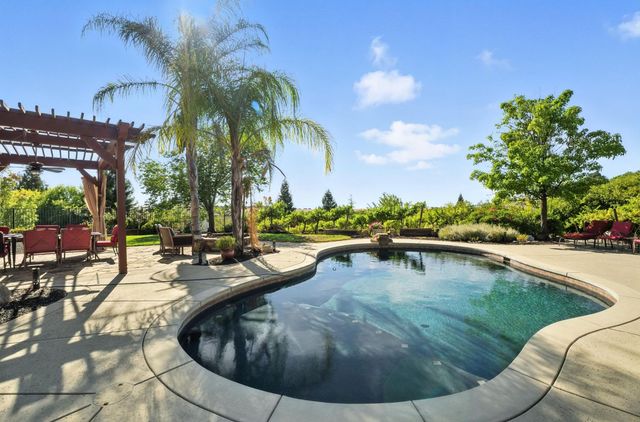 5132 Thalia Dr, El Dorado Hills, CA 95762