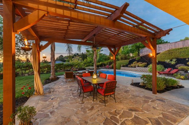 5132 Thalia Dr, El Dorado Hills, CA 95762