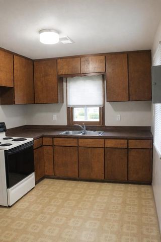 1605 W HASKEL STREET, Appleton, WI 54914