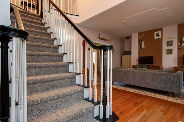 4429 E Valley Road, Springfield, MO 65809