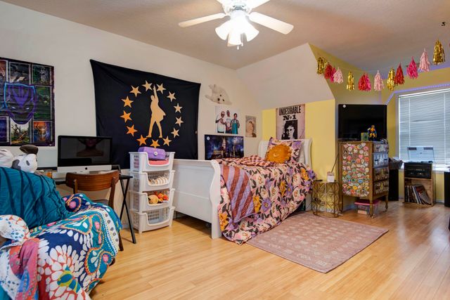 4429 E Valley Road, Springfield, MO 65809