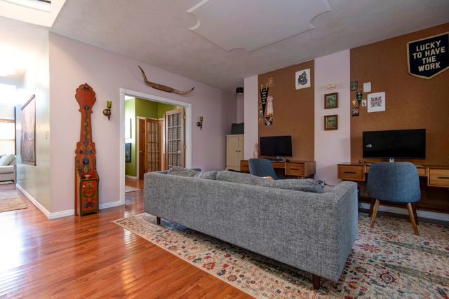 4429 E Valley Road, Springfield, MO 65809