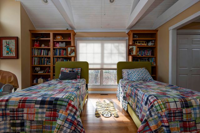 4429 E Valley Road, Springfield, MO 65809