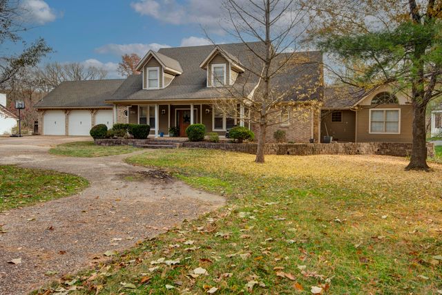 4429 E Valley Road, Springfield, MO 65809