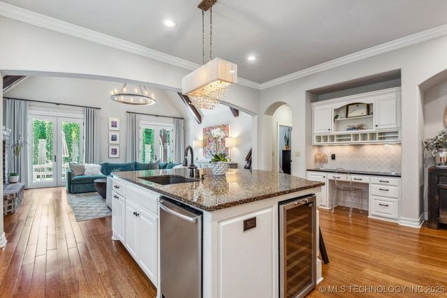 1536 E 35th Place, Tulsa, OK 74105
