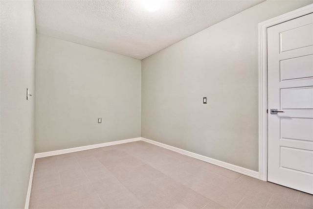 1703 SE P Street, Bentonville, AR 72712