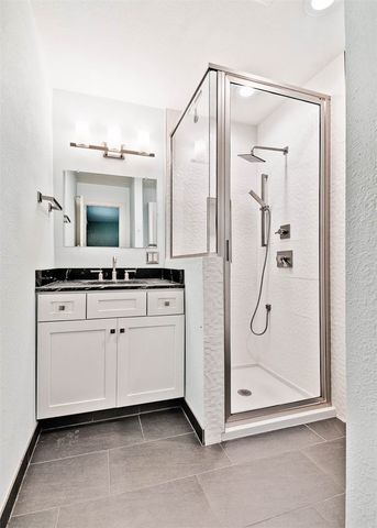 1703 SE P Street, Bentonville, AR 72712