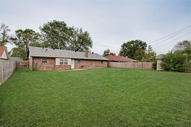 1703 SE P Street, Bentonville, AR 72712