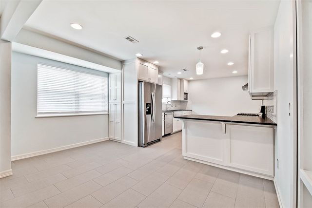 1703 SE P Street, Bentonville, AR 72712