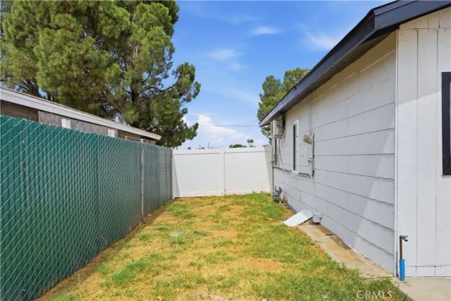 950 Michigan, Beaumont, CA 92223