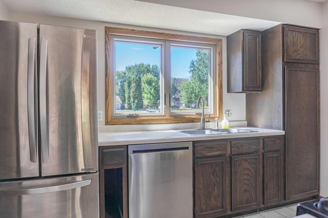 110105 Arboretum Way, Chaska, MN 55318