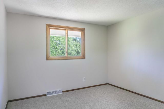110105 Arboretum Way, Chaska, MN 55318