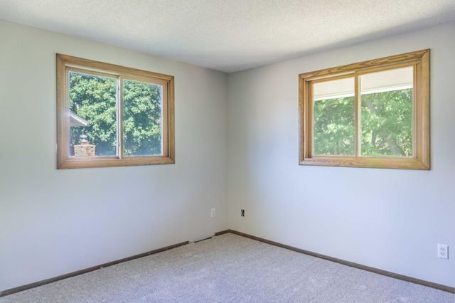110105 Arboretum Way, Chaska, MN 55318