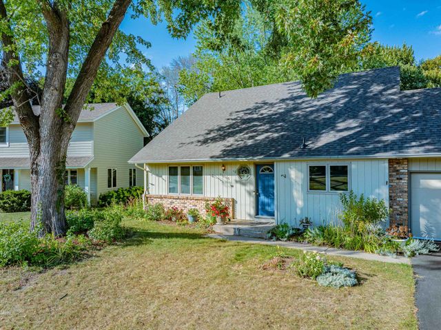 110105 Arboretum Way, Chaska, MN 55318