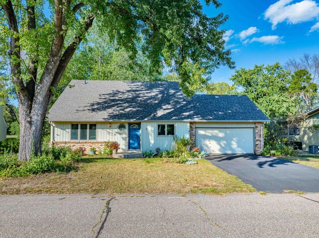 110105 Arboretum Way, Chaska, MN 55318