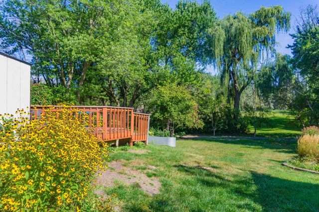 110105 Arboretum Way, Chaska, MN 55318
