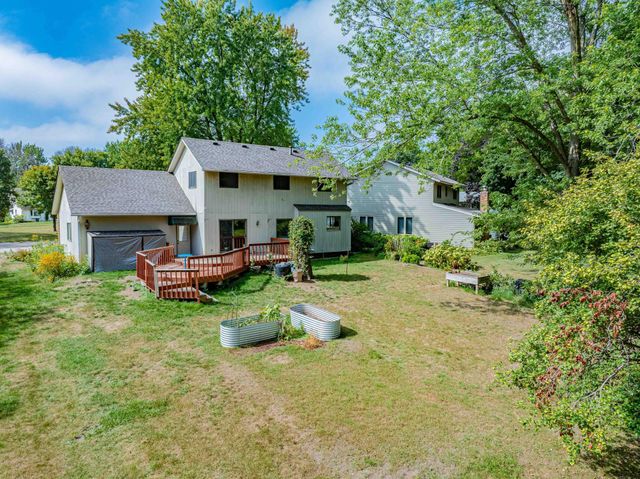 110105 Arboretum Way, Chaska, MN 55318