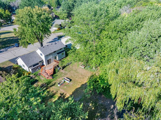 110105 Arboretum Way, Chaska, MN 55318