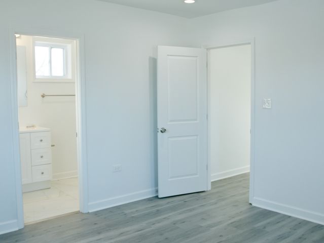 15351 S 3rd Avenue, Phoenix, IL 60426