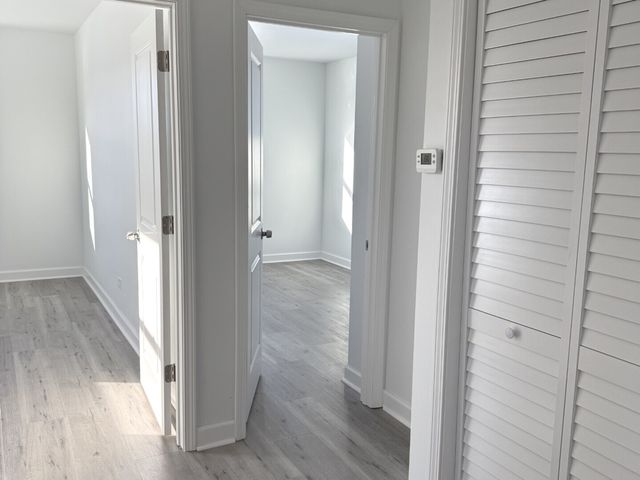 15351 S 3rd Avenue, Phoenix, IL 60426