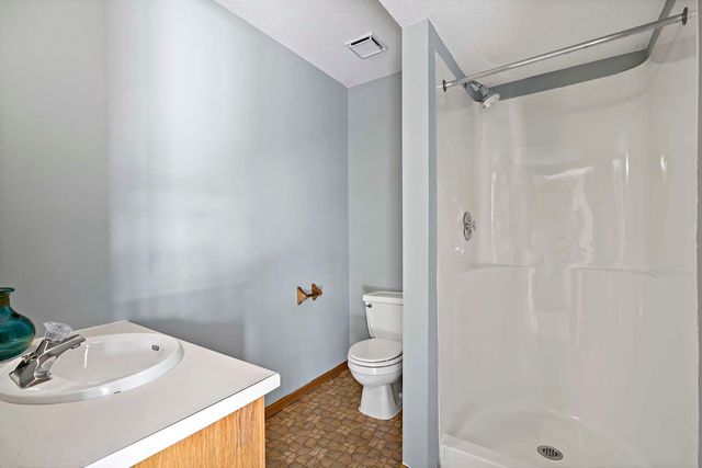 17384 Harding Lane, Lakeville, MN 55044