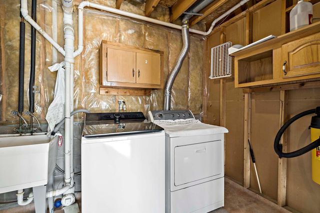 17384 Harding Lane, Lakeville, MN 55044