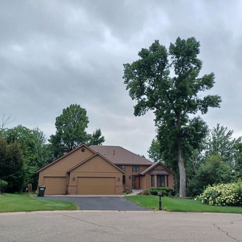 17384 Harding Lane, Lakeville, MN 55044