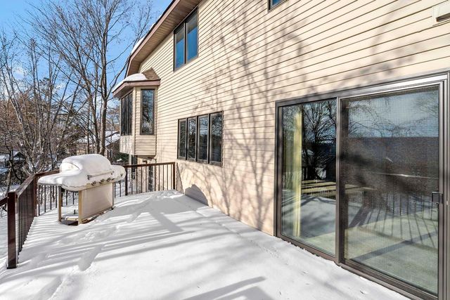 17384 Harding Lane, Lakeville, MN 55044