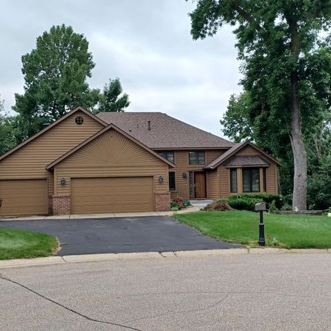 17384 Harding Lane, Lakeville, MN 55044