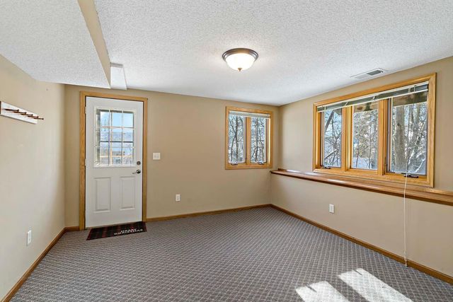 17384 Harding Lane, Lakeville, MN 55044