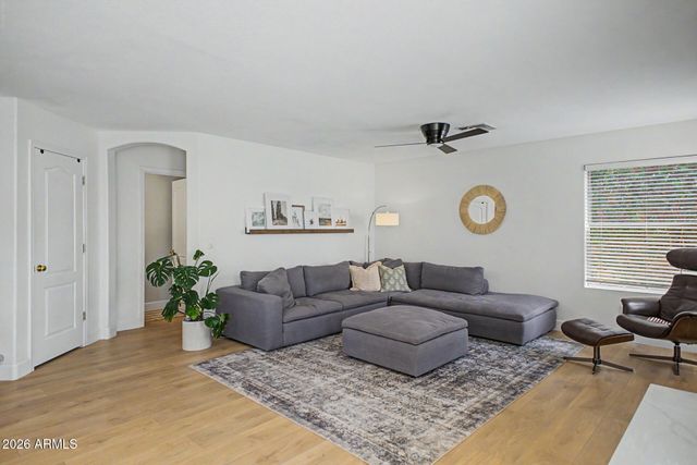 26421 N 43RD Place, Phoenix, AZ 85050