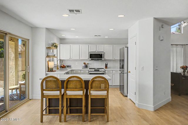 26421 N 43RD Place, Phoenix, AZ 85050