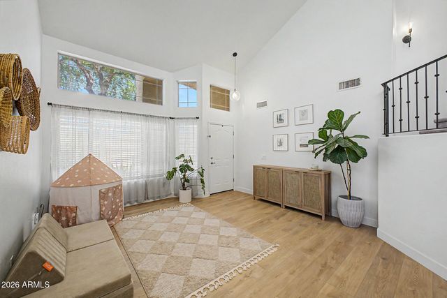 26421 N 43RD Place, Phoenix, AZ 85050