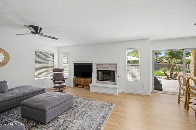 26421 N 43RD Place, Phoenix, AZ 85050