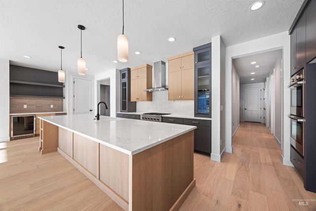 7237 N Firhill Pl, Eagle, ID 83616