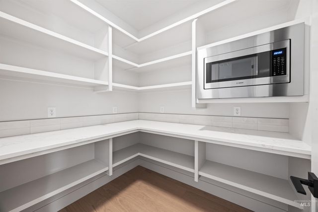 7237 N Firhill Pl, Eagle, ID 83616