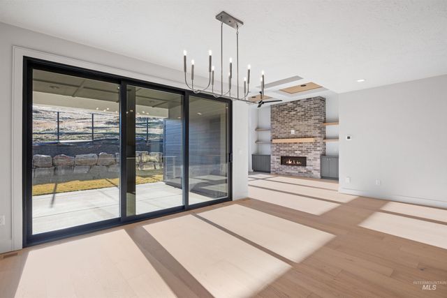 7237 N Firhill Pl, Eagle, ID 83616