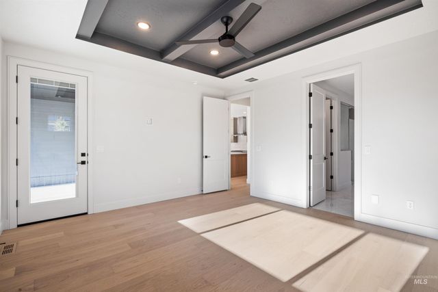 7237 N Firhill Pl, Eagle, ID 83616