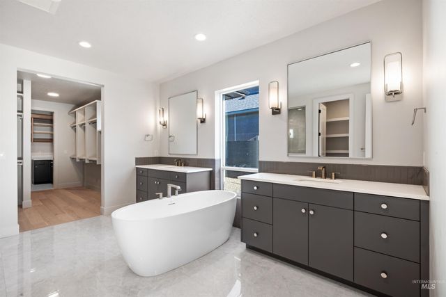 7237 N Firhill Pl, Eagle, ID 83616