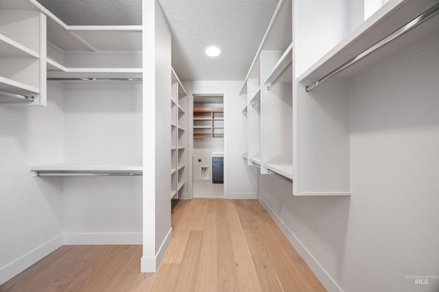 7237 N Firhill Pl, Eagle, ID 83616