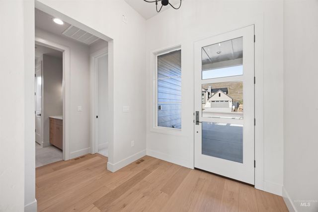 7237 N Firhill Pl, Eagle, ID 83616