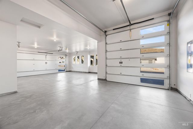 7237 N Firhill Pl, Eagle, ID 83616