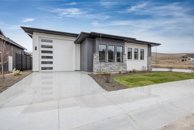 7237 N Firhill Pl, Eagle, ID 83616