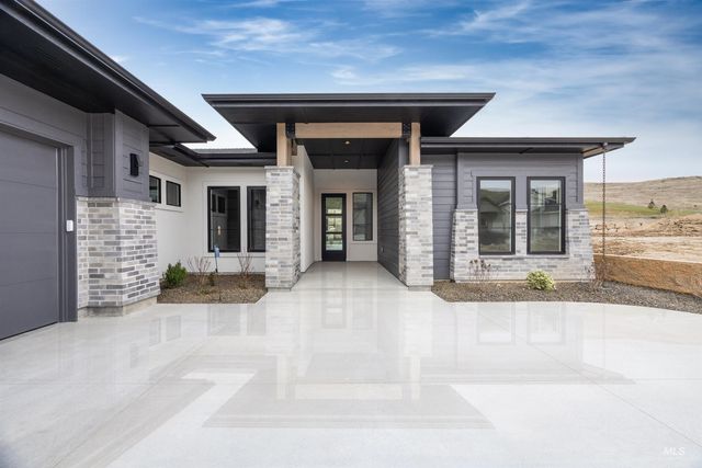 7237 N Firhill Pl, Eagle, ID 83616