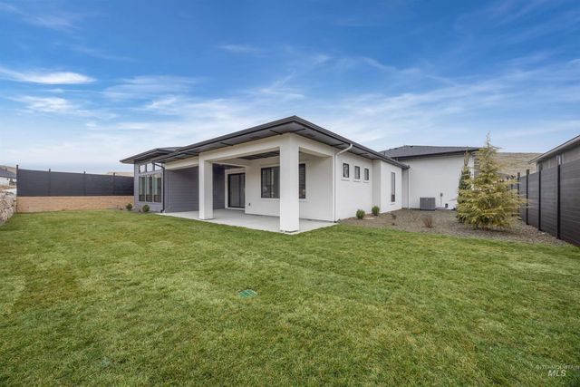 7237 N Firhill Pl, Eagle, ID 83616