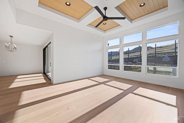 7237 N Firhill Pl, Eagle, ID 83616