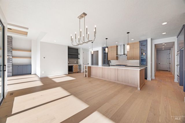 7237 N Firhill Pl, Eagle, ID 83616