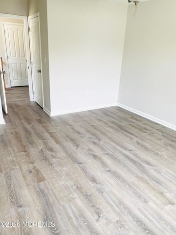 203 Longfellow Avenue, Toms River, NJ 08753